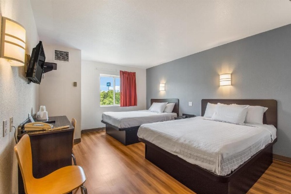 Americas Best Value Inn Knoxville East image 16